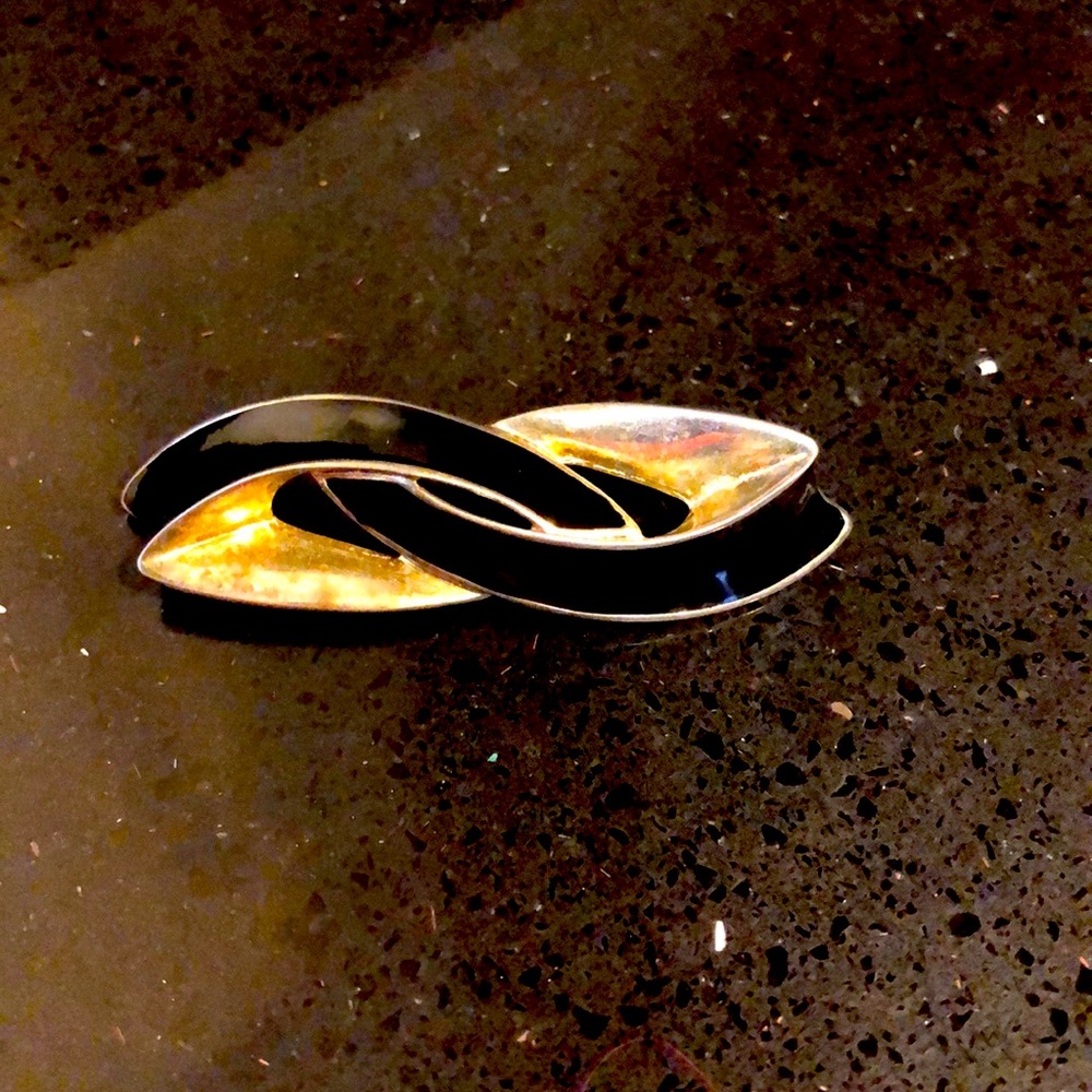 Givenchy vintage brooch
